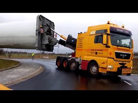 HOW TO TRANSPORT A 73,5 METER WINDMILL BLADE