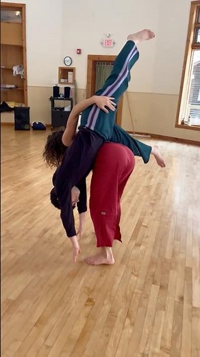 Contact Improvisation Practice | Ilda Freire & Louisa Parker | Earthdance