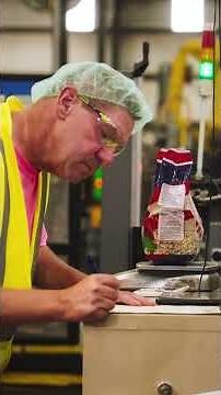 What Goes Into Kaytee Wild Bird Food? #Kaytee #WildBirds #BirdFeeding #Shorts