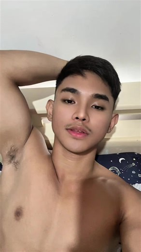 Magic Floating Card Illusion Revealed