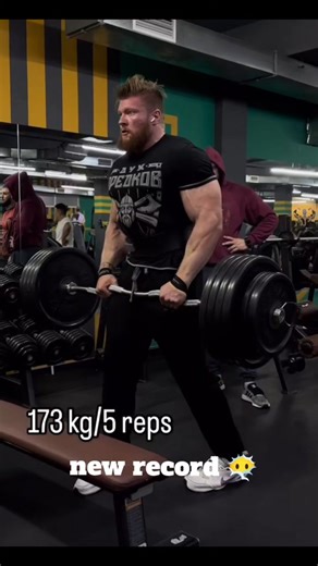 Artem Morozov Sets New Record in Arm Wrestling