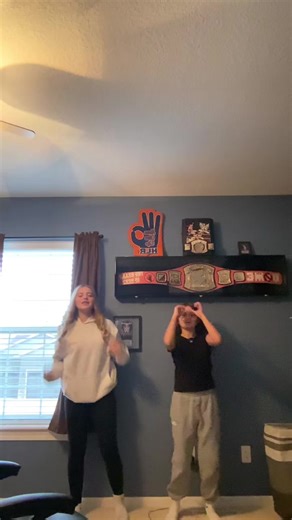 AiderBug (@aiderbug5)’s videos with Party Bottom Day - Mia Donnelly