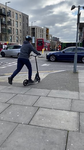 Refurbished E400 on Route 204 to Edgware Station
