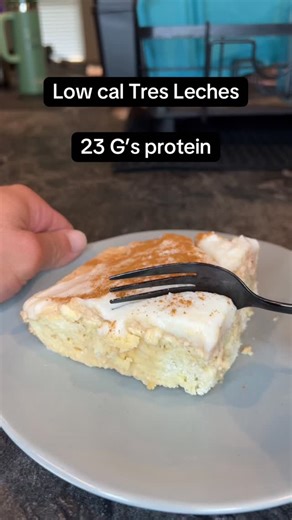 Julio Mejia on Instagram: "Tres Leches Makes 8 servings Cals: 184/ slice Macros: total carbs 72G’s-50G’s(erythritol)= 22 grams Net Carbs 23G’s protein 6.4G’s Fat Leches 960 mls fat free fairlife divided into 2 sauce pans 150 G of monkfruit sweetner into 1 of the sauce pans. Protein fluff (icing) 480 mls of fairlife into a container 1 serving of casein protein 1.5 G’s of xanthan gum 1/2 tsp of vanilla extract 1 G of liquid Splenda Cake Cooking spray 5 eggs 180G’s enriched wheat flour 250G’s monk