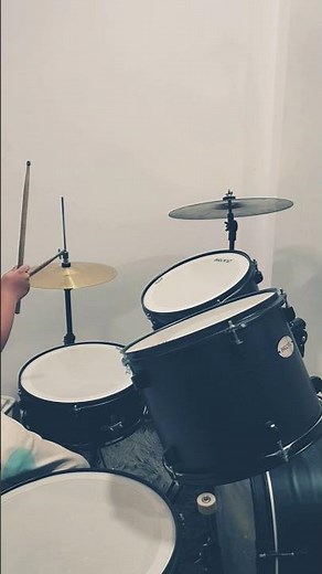 How to play believer beat on drums #beliver#beat #drums #prodrums #imagine dragons #plssubscribe