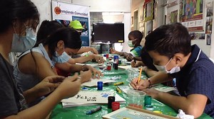 Recreando Barrio: San Diego Comuna 10 La Candelaria Los niñ@s, los adolescentes en el día de hoy realizaron unas lindas tarjetas para ser entregadas a los padres de familia a sabiendas que este Mes de Junio es dedicado a ellos. | Contacto10.fm | Facebook