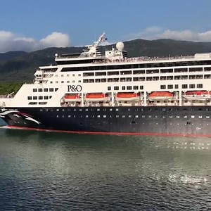 32K views · 502 reactions | We just had to share this fabulous clip from @life_of_princess_ellen, who captured Pacific Aria passing Pacific Explorer in Cairns while enjoying their cruise!  | P&O Cruises Australia | Facebook