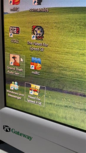 1.1K views | Remember the days of mIRC? Chat rooms, friendships, and late-night conversations. Share your favorite memories and relive the nostalgia! ✨ #mIRCThrowback #90sInternet | iConnect Technologies, Inc. | Facebook