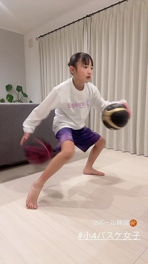 nene ⋆◡̎⋆ on Instagram: "... 久しぶりのツーボール練習🏀 もうすぐ冬休みが終わっちゃう〜 また慌ただしい日々が始まる😓 #ミニバス女子 ⠀ #バスケ女子 ⠀ #小4 ⠀ #10歳 ⠀ #ワンハンドシュート ⠀ #ハンドリング⠀ #シューティング⠀ #バスケットゴールがある家 ⠀ #basketball ⠀ #🏀🏀"