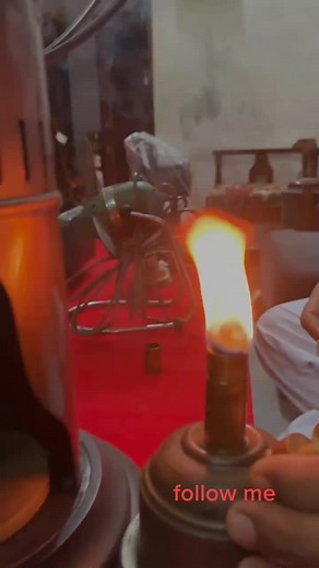 Traditional Oil Lamp Showcase with Beautiful Flame Effects