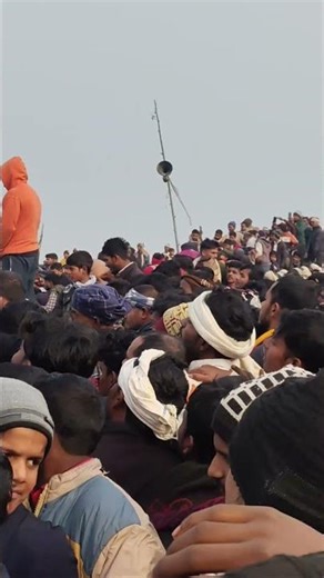 kusti me public wale darte hue public se...🤣