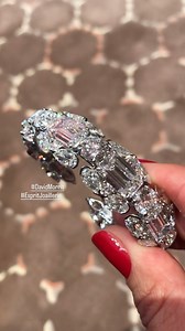 ✨David Morris✨ #jewellery #davidmorrisjeweller #espritjoaillerie #jewelryaddict #charlottewannebroucq #onlynaturaldiamonds #hautejoaillerie #masterpiece #jewelryhistory #highjewellery @espritjoaillerie @davidmorrisjeweller | Esprit Joaillerie