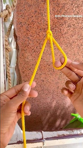 How to tie A Trucker's Hitch