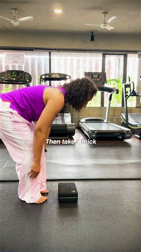 Duck Feet When You Squat? Try These 2 Drills to Improve Squat Control