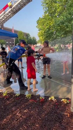 We hope the Jenks community enjoyed Sharks in the Park! 🦈 Thank you Andy B's - Tulsa and Oklahoma Aquarium for making the event a success! | Jenks Chamber of Commerce