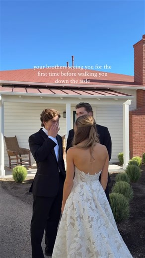 BTS Bride | Behind The Scenes Wedding Content Creators on Instagram: "The sweetest first look moment between @aubreygavello and her brothers 🥹 @bryantgavello @garrettgavello 🤍 Planning + Event Design | @allyouneedisloveevents Wedding Venue| @matteistavernauberge Photography | @gregoryross Videography | @bstudios_sb Floral | @ojalafloral BTS Content Creator | @thebtsbride Beauty | @pagebeauty Bride’s Dress | @mirazwillinger #weddingcontentcreator #socalweddingcontentcreator #weddingideas #broth