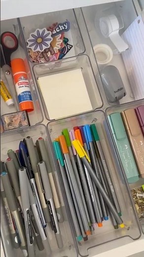 Organize my stationary desk drawer with me 🎧📚 #aesthetic #organizedhome #organizewithme #desksetup