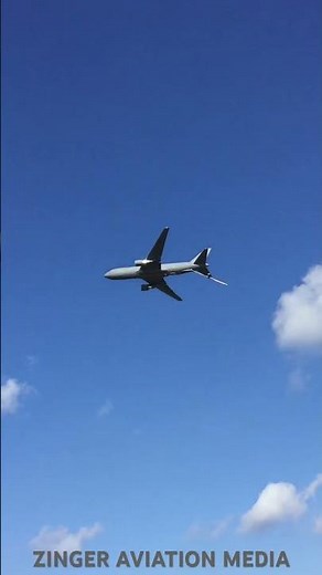KC-46 Demo Part #1 #oshkosh #saturday #airshow #aviation #osh25 #airventure #airplane #avgeek #kc46
