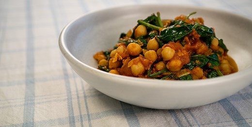 Keen on an easy vegetarian curry?