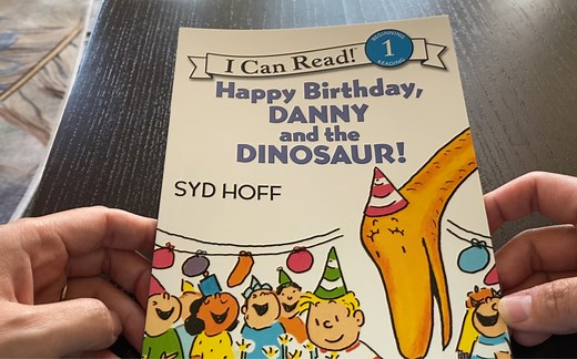 英语绘本讲解阅读 Happy Birthday，DANNY AND THE DINOSAUR 原声阅读 I Can Read level 1