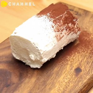 96K views · 2.7K reactions | 【切下後會超吃驚！條紋蛋糕】 好冷啊~~~~~~這種天氣就是要補充點熱量啊~~ 材料只要3個！只要將巧克力餅乾與鮮奶油層層堆疊即完成！ 簡單又美味！切面超可愛的蛋糕♪ 快點擊連結進入官網看看如何製作吧~~ | C Channel | Facebook