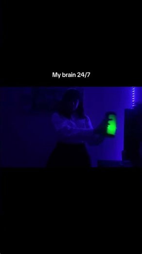 Bladerunner dance #bladerunner #cosplay #tiktok #bladerunner2049 #bladerunner2049edit #anadearmas