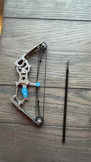 This mini compound bow and arrow set is so neat #bowandarrow #mini #archery
