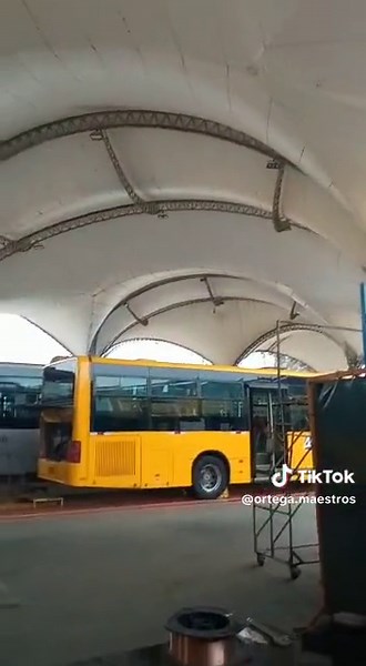 Demostración de la máquina EUROMIG 300 GN3