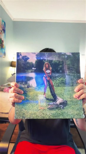 Finally got my hands on this!!! #beyonce #bday #beyhive #vinylrecords #bday20thanniversary
