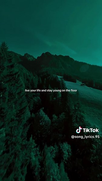 On the Floor by Jennifer Lopez >> #onthefloor #jenniferlopez #lyrics #music #song #spedup #speedsongs