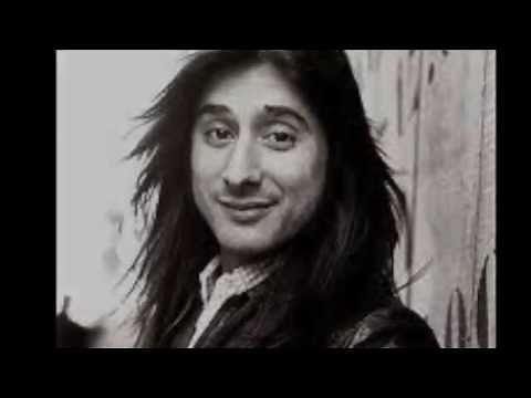 Steve Perry performing before joining Journey