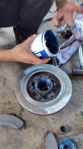 hub bearing repacking || ford ranger