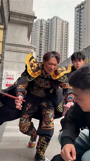 I've said, I don't dodge. Offline theater in Chongqing now open #dance #kungfu #chinesedancer