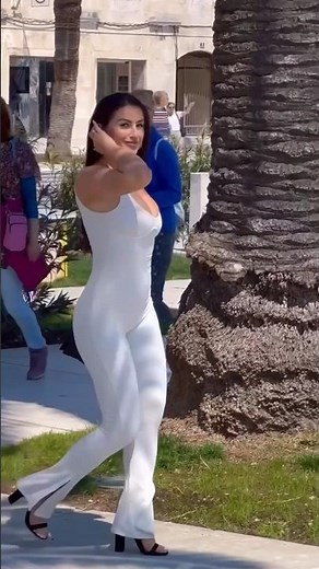 Curvy Cuties: Get Inspired With 7 Weekend Outfit Ideas! #shortsfeed