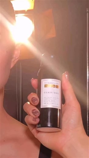 💎 LEGENDARY GLOW 💎 The original glass skin reimagined for everyday radiance. Skin Fetish: Glass 001 Legendary Glow Setting Spray locks in makeup for 16 hours while delivering a customizable mirror-like finish. Hydrating, weightless and effortlessly luminous. ✨ Shop now at PATMCGRATH.COM | Pat McGrath