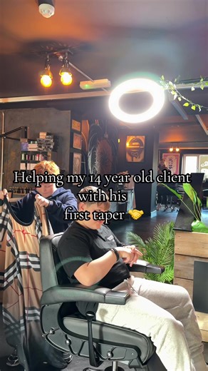 Impressive first cut what you reckon ? Oscar came to me asking for help on his brothers hair ,so I showed him few the basics and helped where it was needed ❤️ #teach #first #fyp #barber