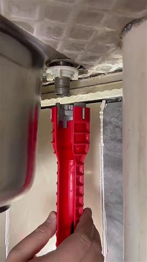 🔧 8-IN-1 FAUCET & SINK INSTALLATION TOOL ✅ A professional tool designed to prevent cracks and make water faucet, pipe, and sink installation quick and effortless. ✅ Smart, compact design — easy to use for both plumbers and home DIYers. 🌟 FEATURES: 8 functions in 1 tool → cost-saving and multifunctional. Long hollow body for easy access under sinks. Two interchangeable heads (34mm & 40mm) — fits most nuts and water valves. Built-in level gauge for precise alignment. Made from high-quality ABS a