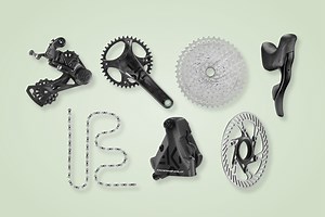 The Campagnolo Ekar 13-Speed Drivetrain Is made for Gravel