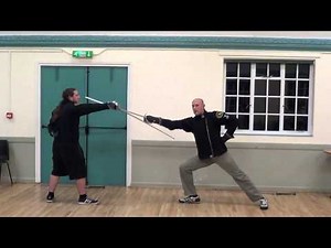 Historical fencing distance - moving into 'measure' with different sword styles