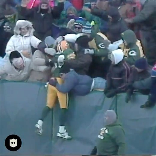 On this date in 1993, Green Bay Packers safety LeRoy Butler invented the Lambeau Leap. 🧀 (🎥 @nfllegacy) | CBS Sports