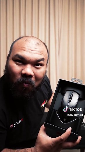 Mouse Gaming 500Ribuan dari Alienware 610M. Bisa cable, Bisa wireless. Belinya bisa di Agres ya! Gassssss