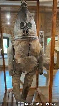 A diving suit from the early 18th century?!