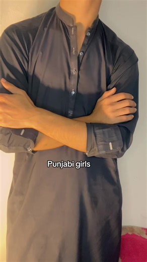 Videos prr Pathan nhi arha poshto me koi word bolo Mebe dhekon Pathan ha ya nhi