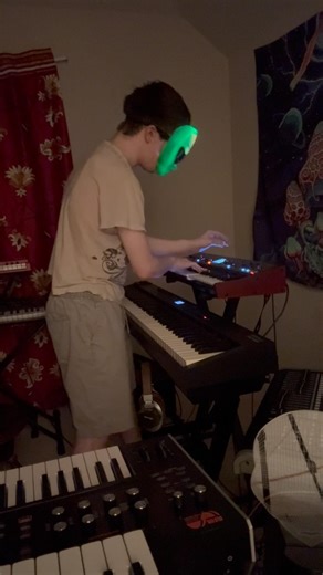 Is This Track Good For A Horror or Sci-Fi Movie? #horrormusic #alienmusic #unsettling #darkambient