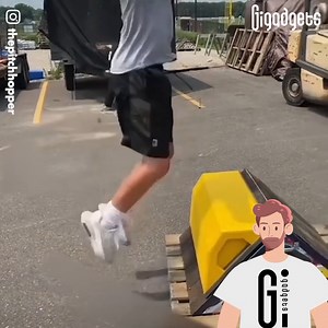 84K views · 637 reactions | This tool improves safety when working on the roof. Inspired by a type of adjustable tree stand, @thepitchhopper creates a secure platform on steep asphalt shingles. #gigadgets #asphalt #roofer #safetyfirst #adjustable | GIGadgets | Facebook