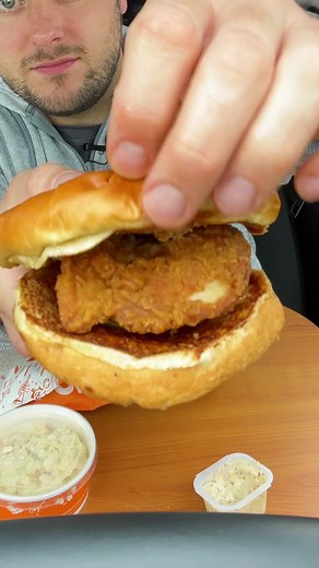 Popeyes vs Chick-Fil-A: The Ultimate Chicken Sandwich Showdown
