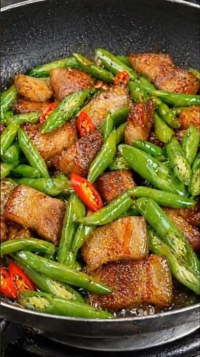 Sizzling Pork & Beans in Minutes! 🔥 Try This Now!