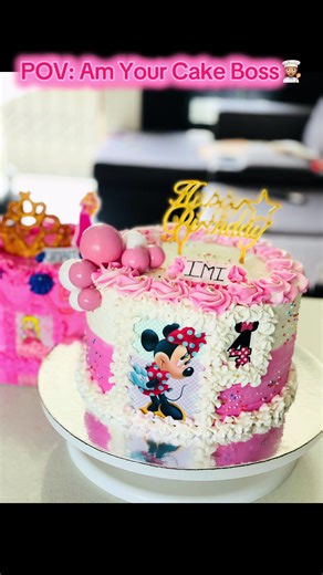 Adorable Minnie Mouse 😍😌🥰🥹👩🏽‍🍳 #buttercreamcakes #tiktok #fyp #bakery #minniemouse