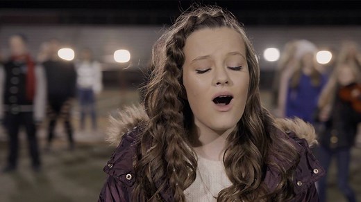 Hundreds Of Kids Share A Message Our World Desperately Needs This Christmas. | The Five Strings