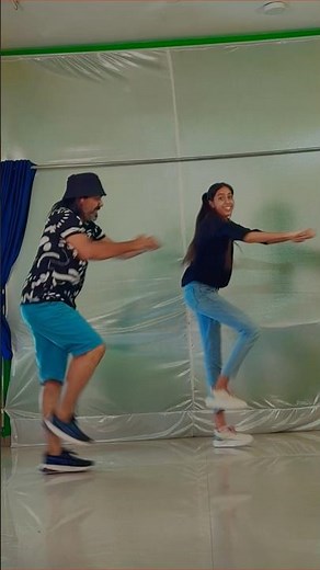 Hammer time 🕺🏻🧚🏻‍♀️💪🏼🤟🏻✊🏻 #dance #hiphop